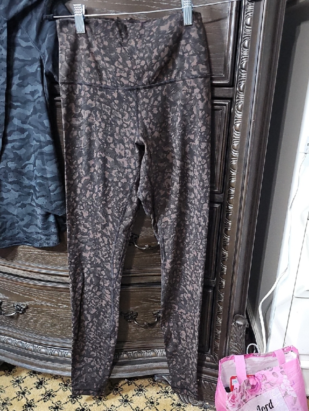 lululemon Alighln High Rise Pant 28"